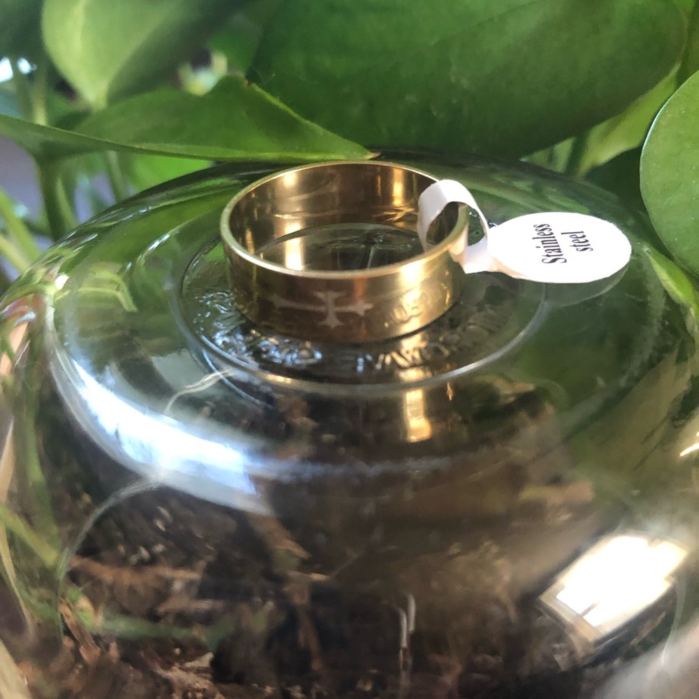 Gold Cross Ring Size 10 New